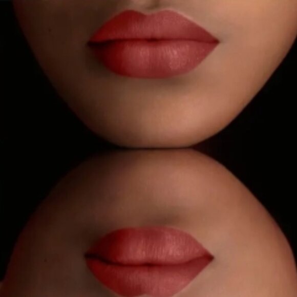 New 🌸Burberry Kisses # 39 Matte Dusty Pink Lipstick🌸3.3g/0.11oz📦⌚🏃🏻💨⚡🚚 - Picture 4 of 15